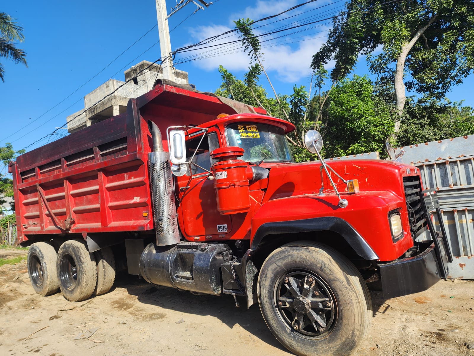 camiones y vehiculos pesados - Camion volteo Mack  0