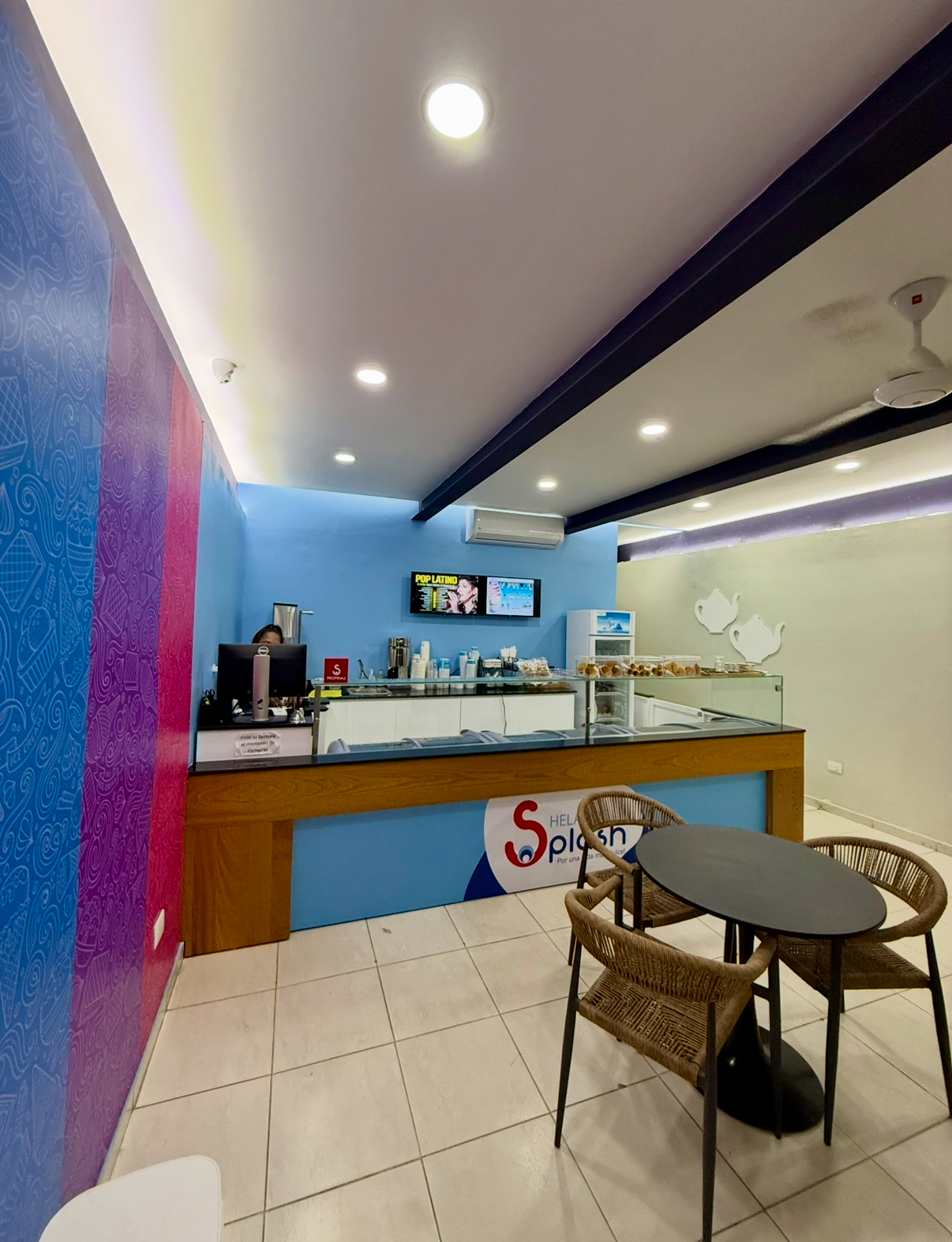 negocios en venta - HELADERIA SPLASH EN VENTA DE OPORTUNIDAD 4