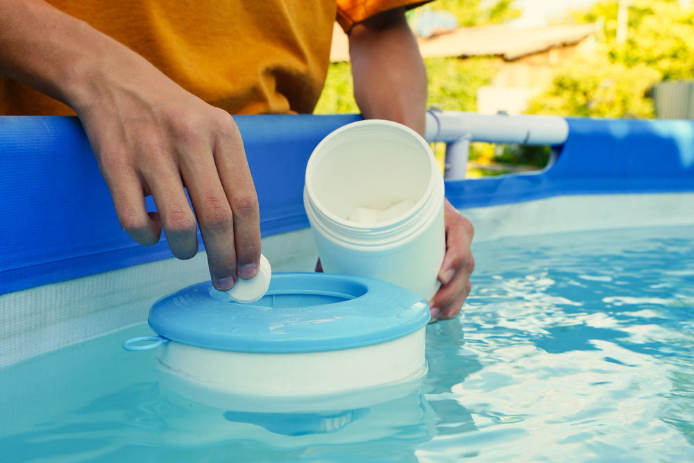 servicios profesionales - Se limpian piscinas manteniento en general  0
