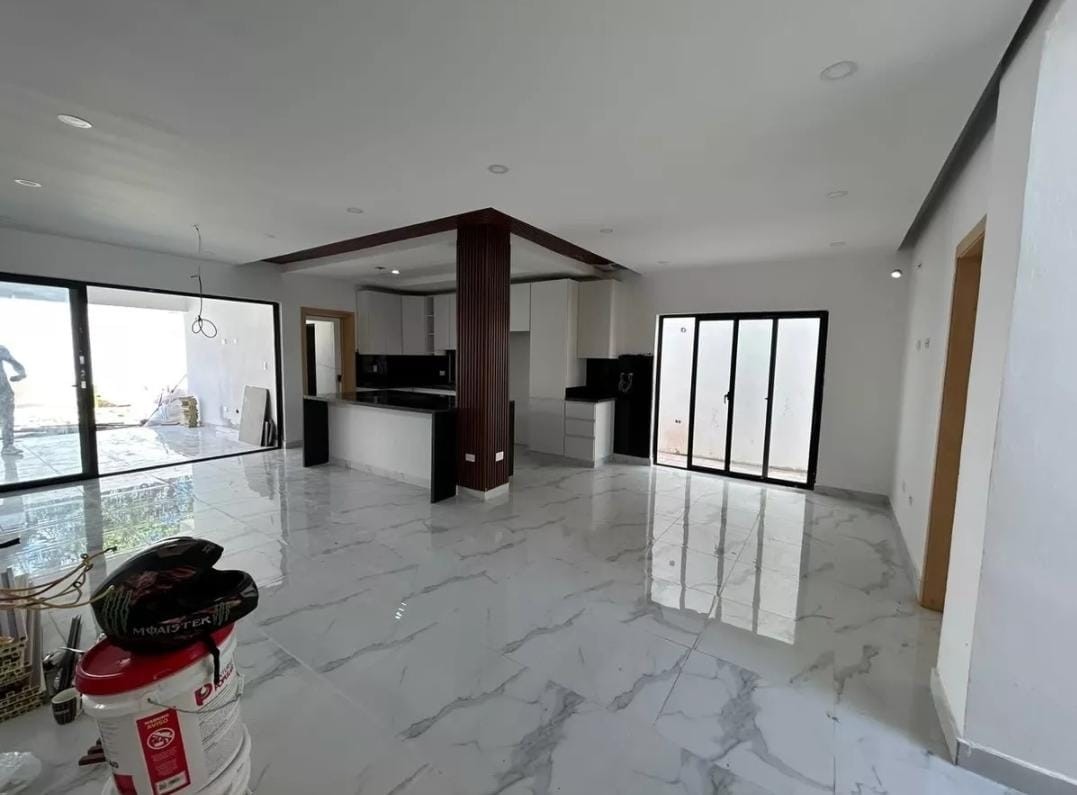 casas - Casa en venta en Santo Domingo, Altos De Arroyo Hondo lll
U$S 345,500

 3