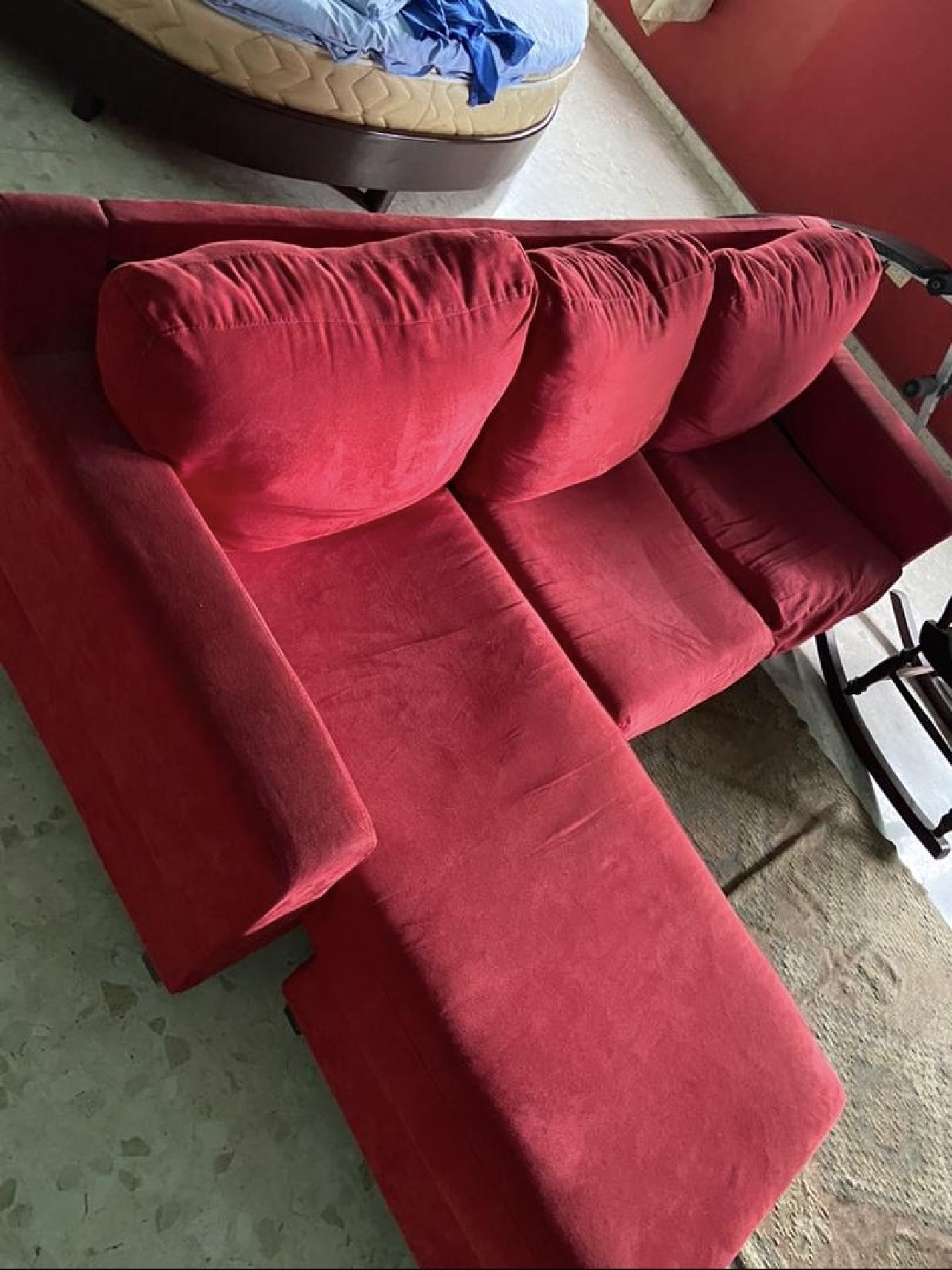 muebles y colchones - Mueble rojo  0