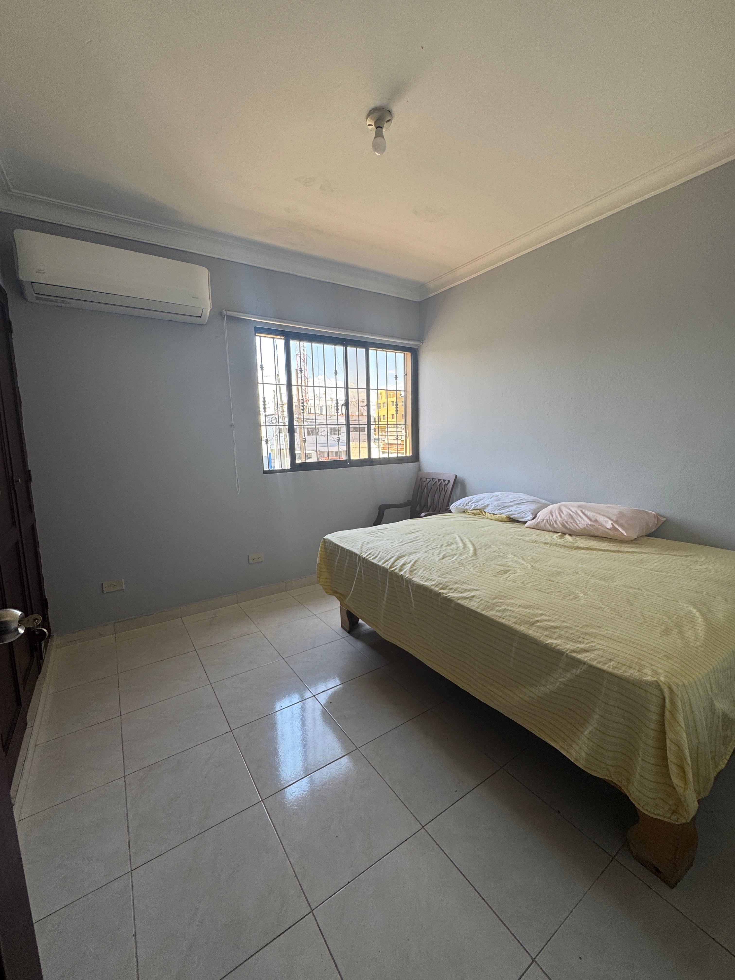 apartamentos - Apartamento de 133mts , 2do nivel en los Prados co 5