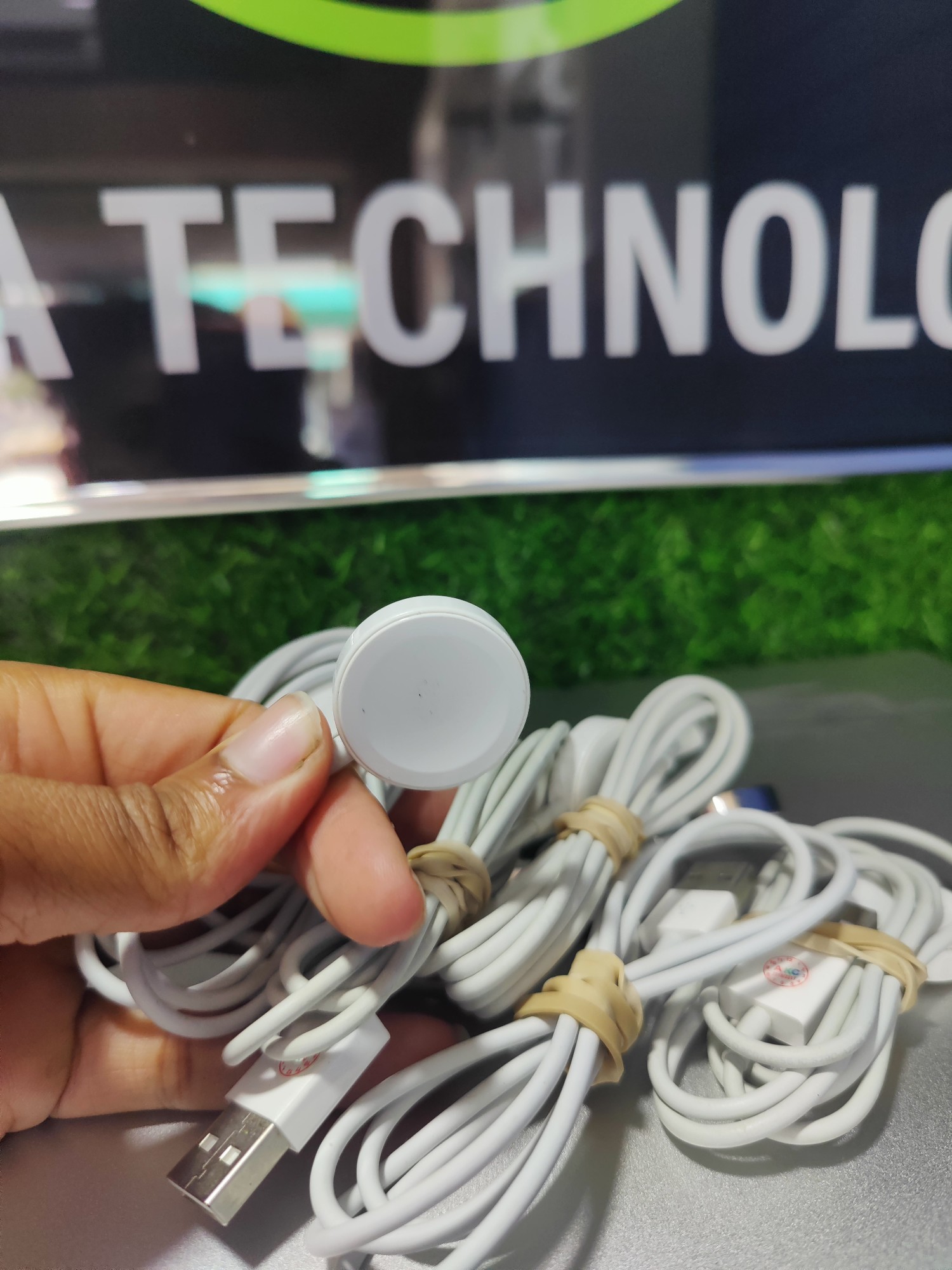 celulares y tabletas - Cargador Apple watch 3