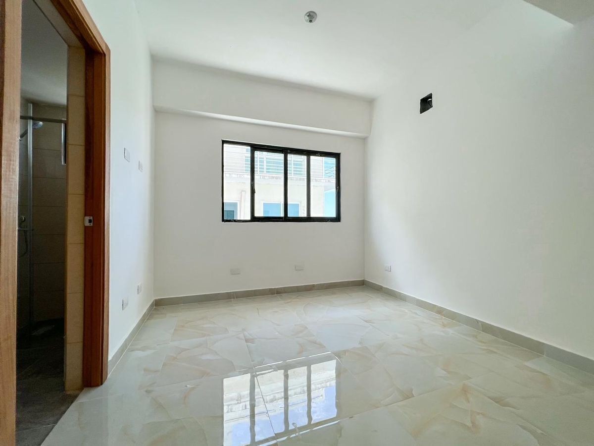 apartamentos - Apartamento  8vo piso en naco  2