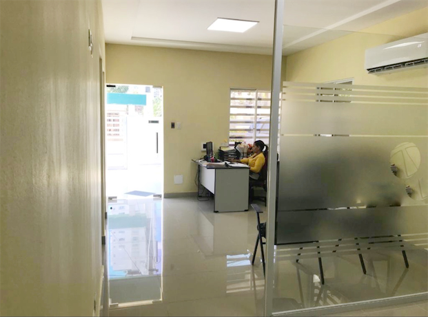 oficinas y locales comerciales - Propiedad comercial céntrica 4