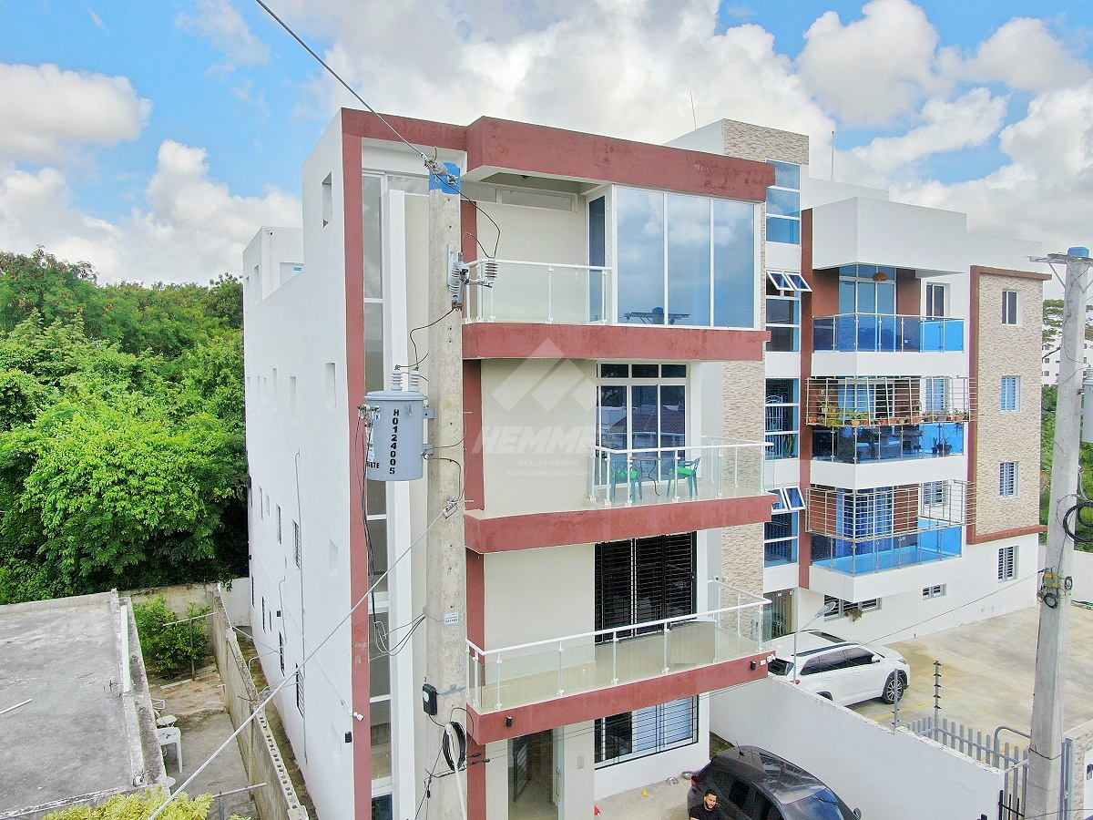 apartamentos - COMODO SEGUNDO PISO PROXIMO DON PEDRO SANTIAGO 