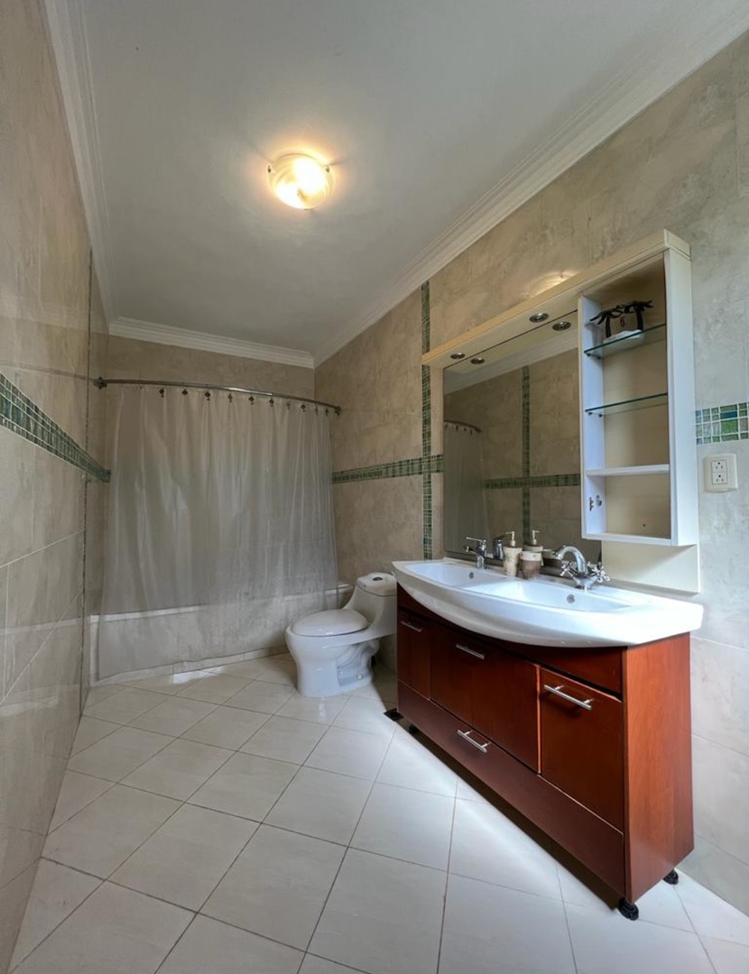 casas - Vendo Casa en Arroyo Hondo con piscina 7