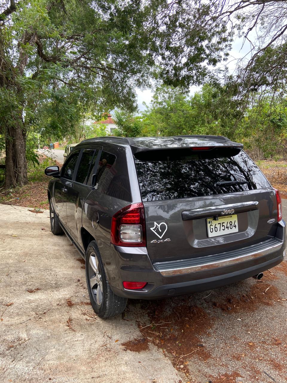 jeepetas y camionetas - Excelente condiciones el motor está nítido  4
