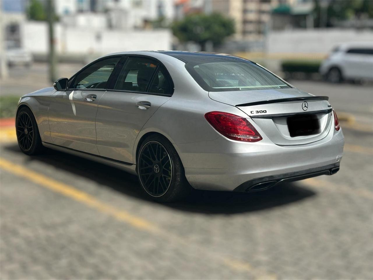 carros - Mercedes Benz C300 2015 AMG en buenas condiciones 7