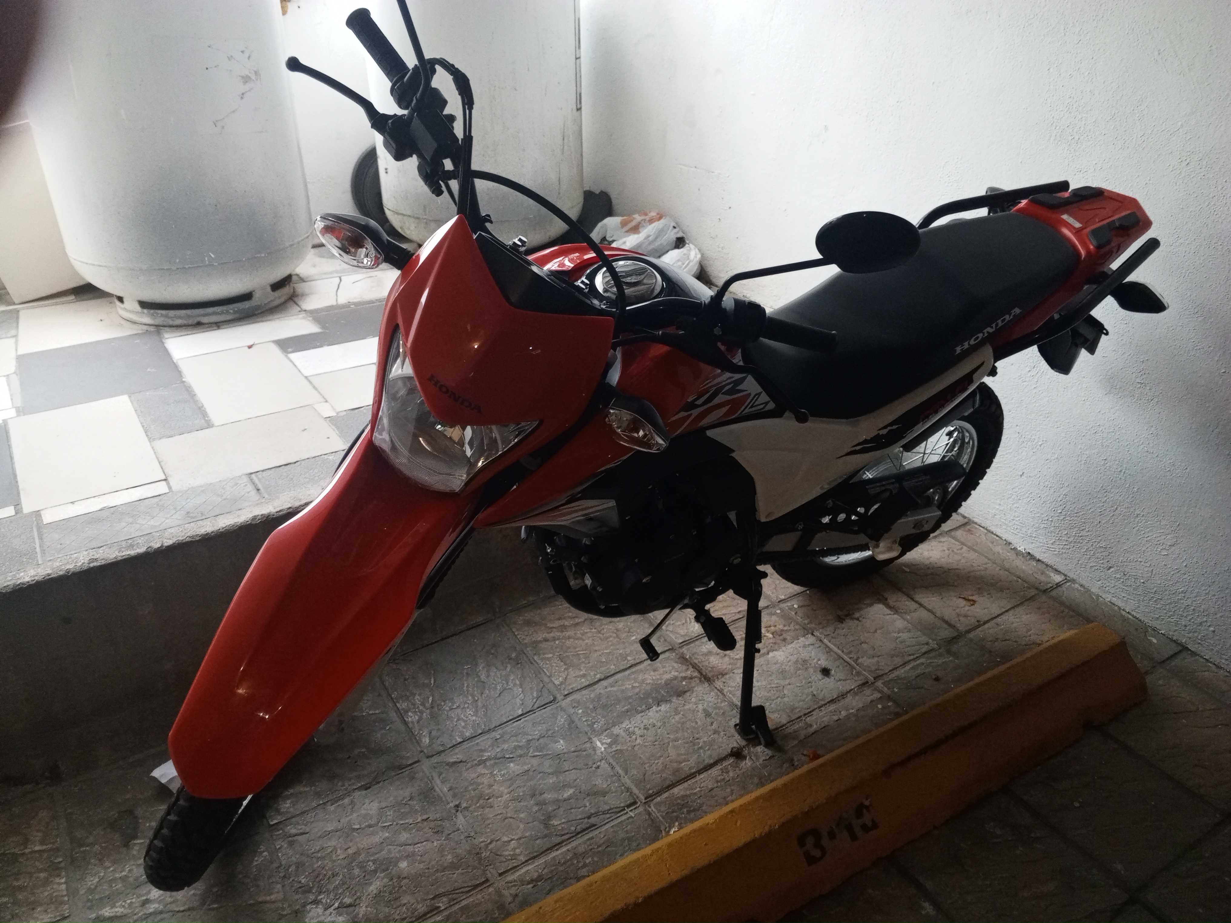 motores y pasolas - Vendo Motor Honda XR190 0