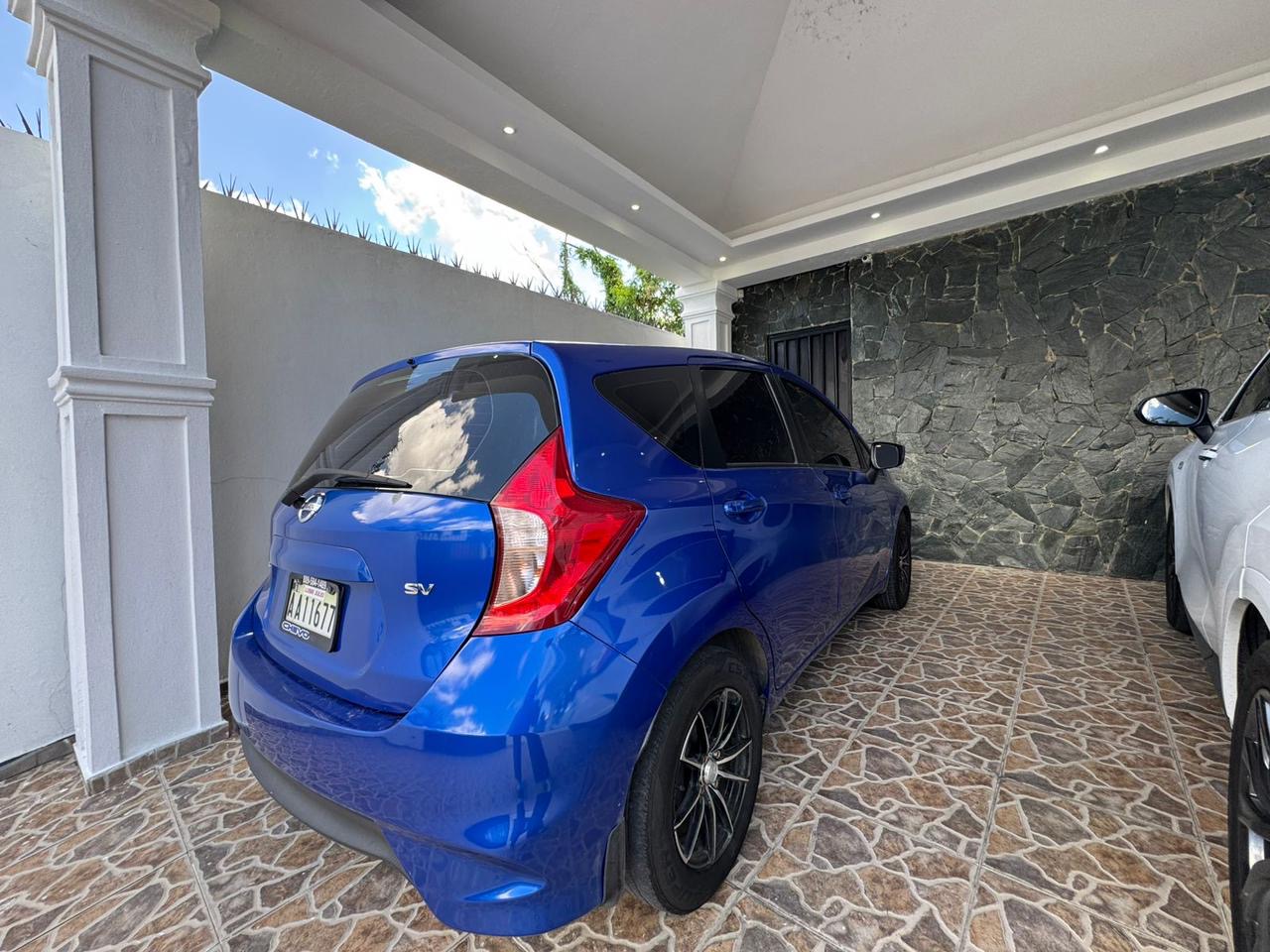 carros - Nissan versa note americana  3