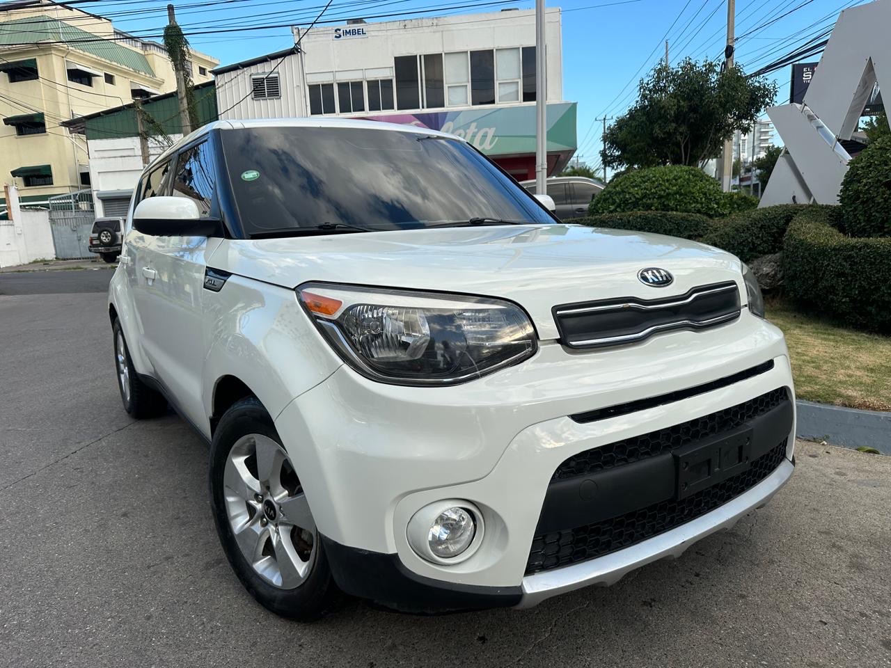 carros - Kia soul 2017 Como nuevo (120mil millas)  0