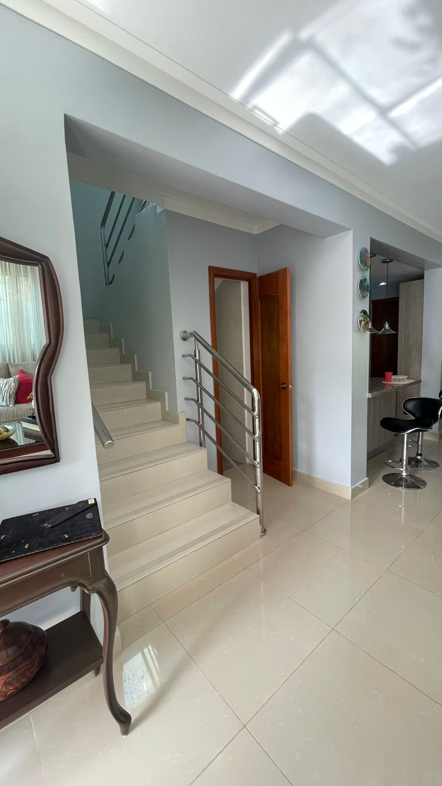 casas - Casa en Venta en Ciudad Modelo próximo a la Avenida Jacobo Majluta 3