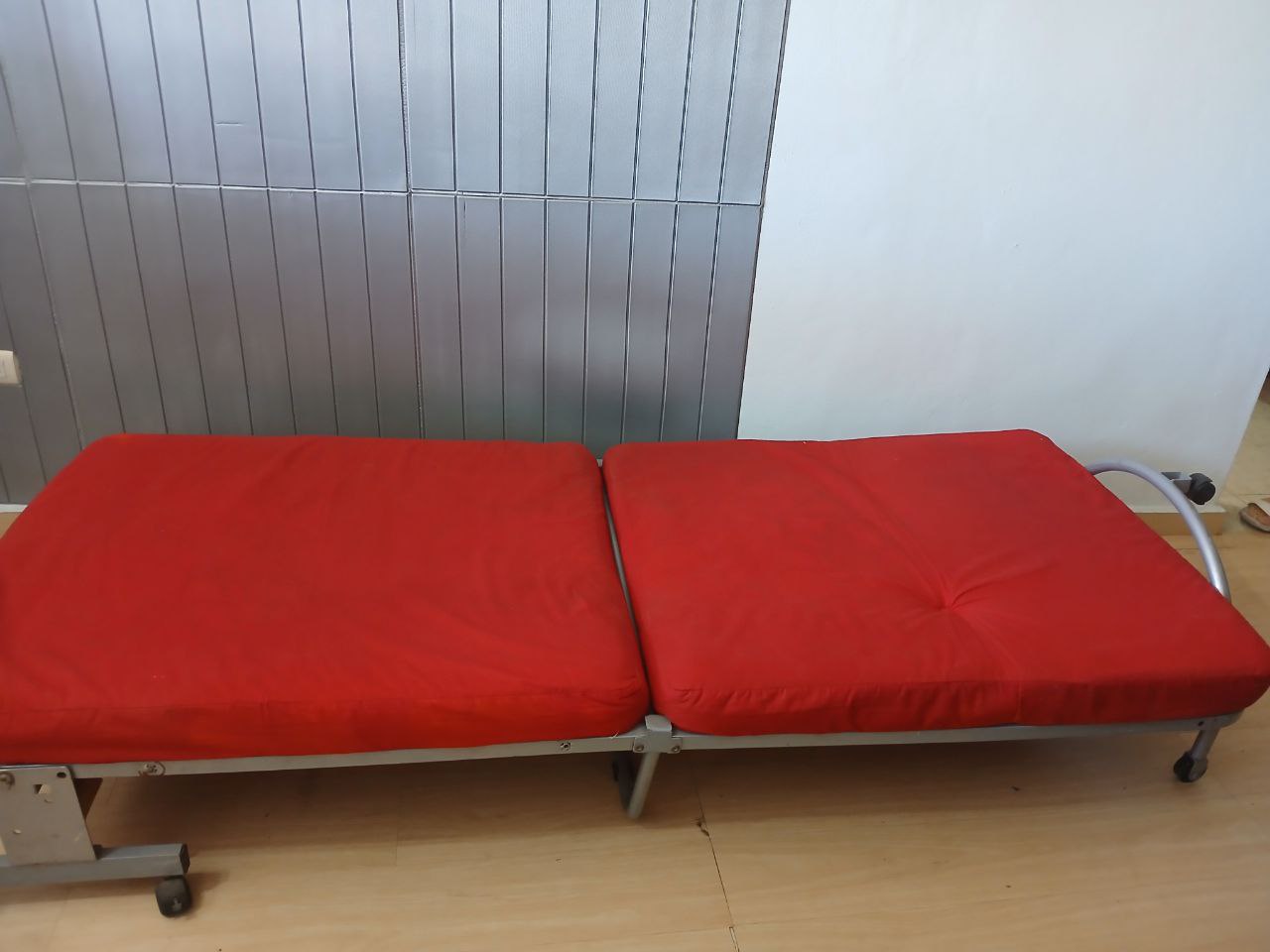 muebles y colchones - Cama plegable hierro 32x76 pulgadas