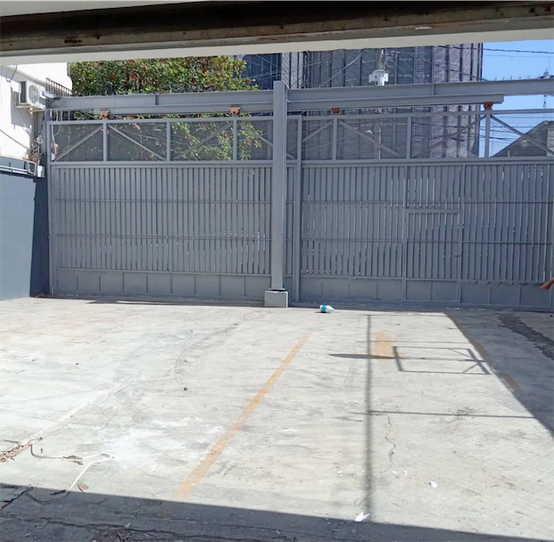 oficinas y locales comerciales - Propiedad comercial en la Fe 6