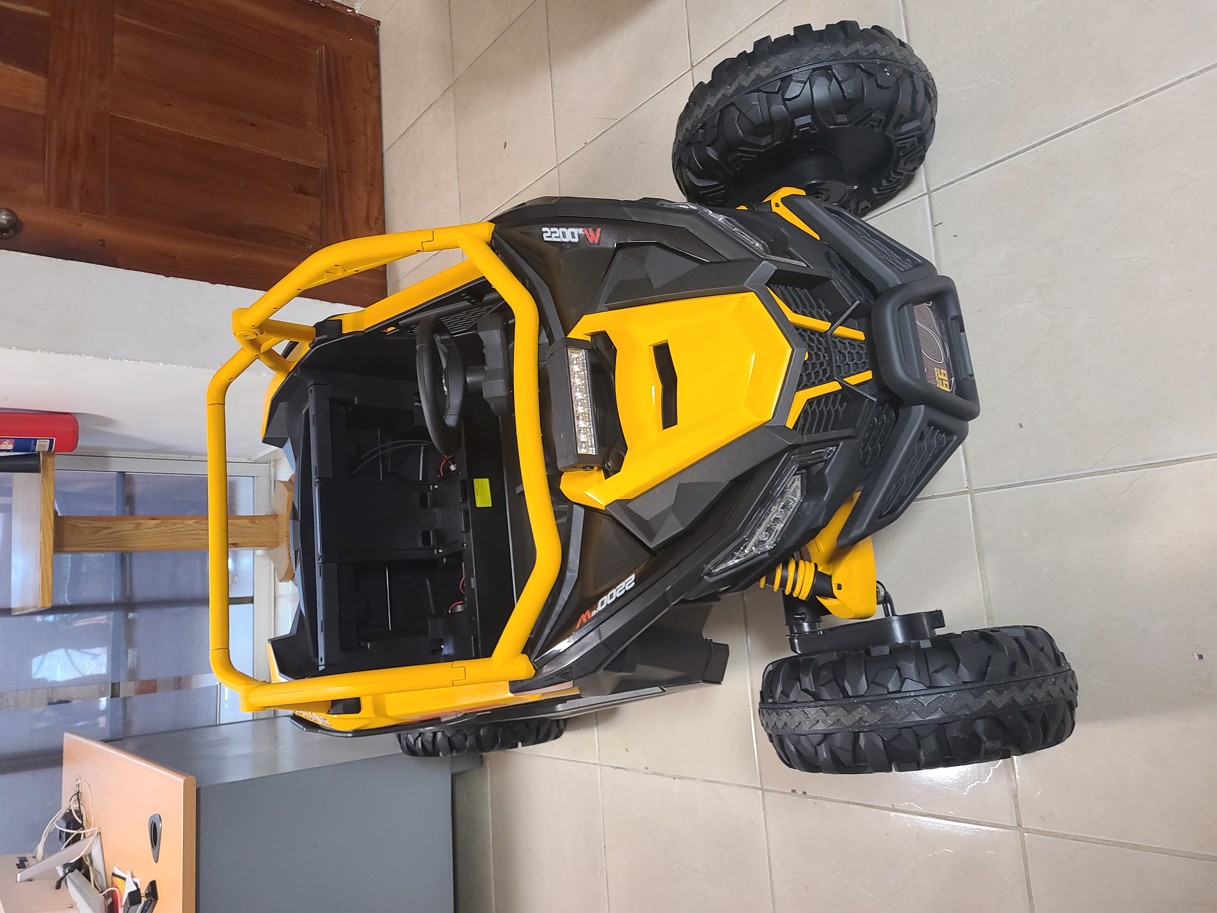 coches y sillas - Carros eléctricos para niños de 2 a 10 años.  
Diferentes colores. 2
