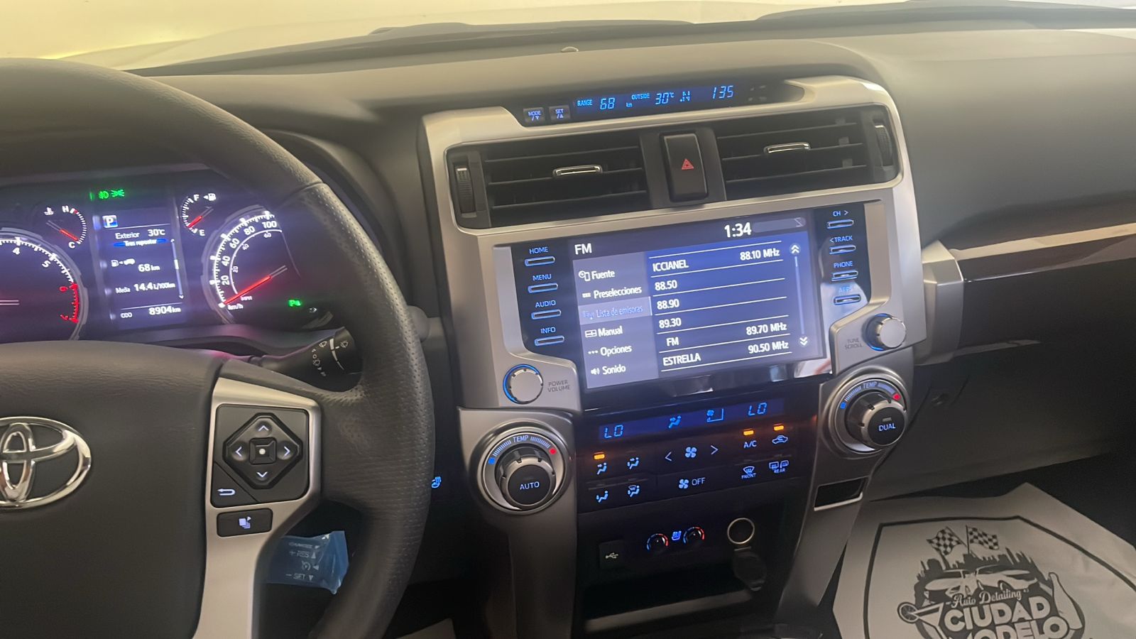 jeepetas y camionetas - VENDO DE OPORTUNIDAD 4RUNNER LIMITED 11 MIL KM 2