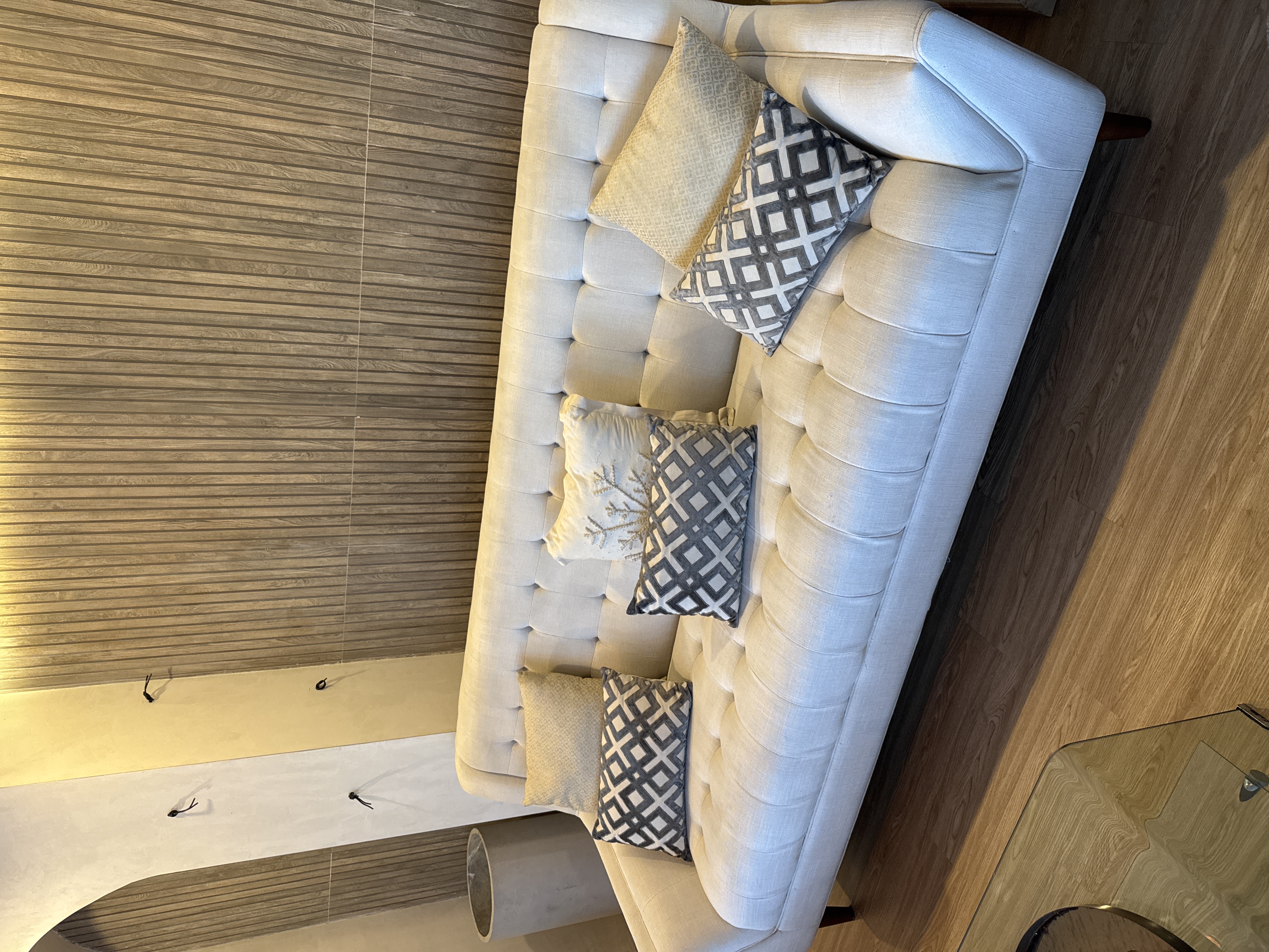 muebles y colchones - Vendo sofa de 3 plazas crema de ilumel