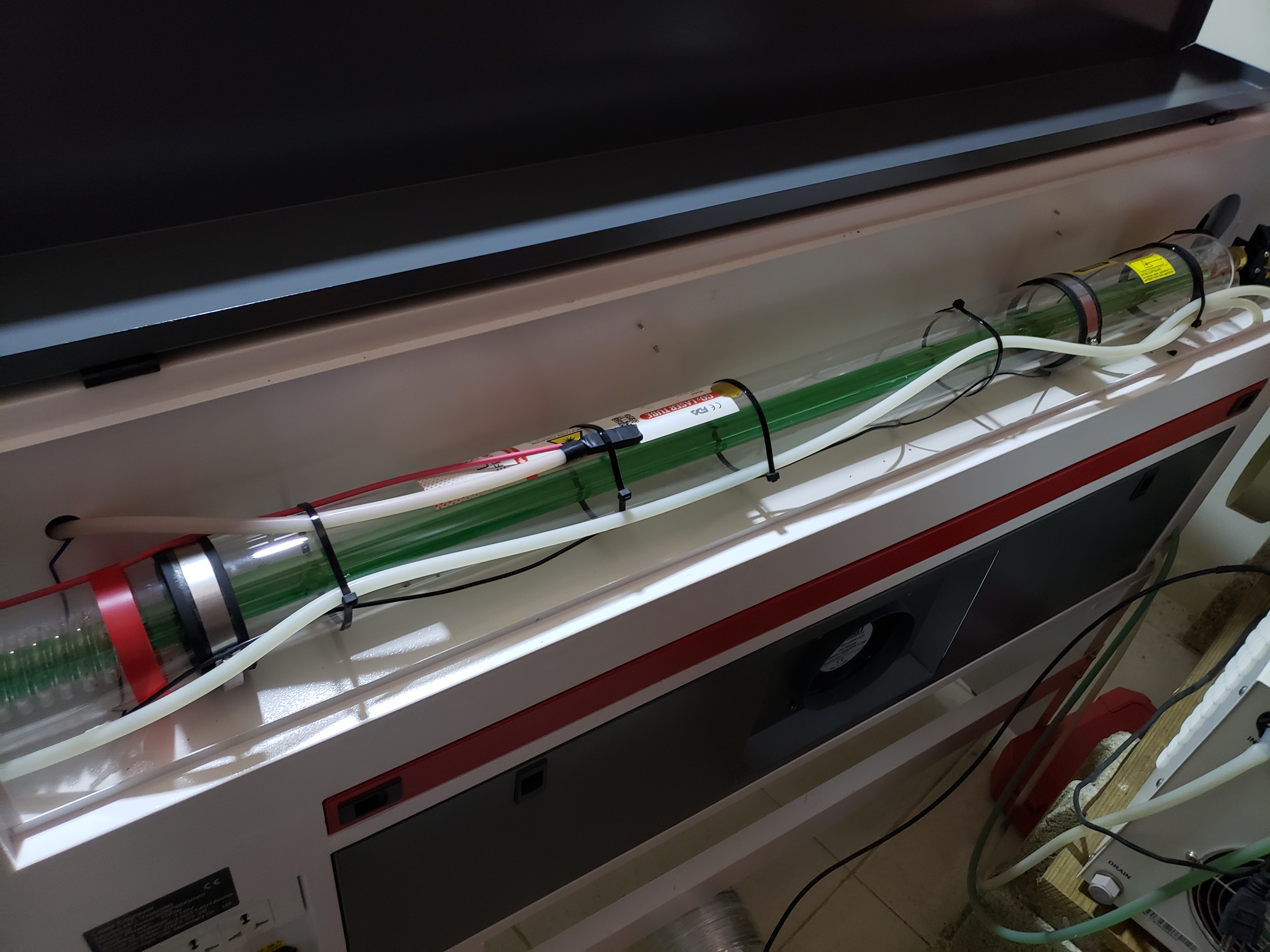 equipos profesionales - Maquina CNC Laser sin uso  4