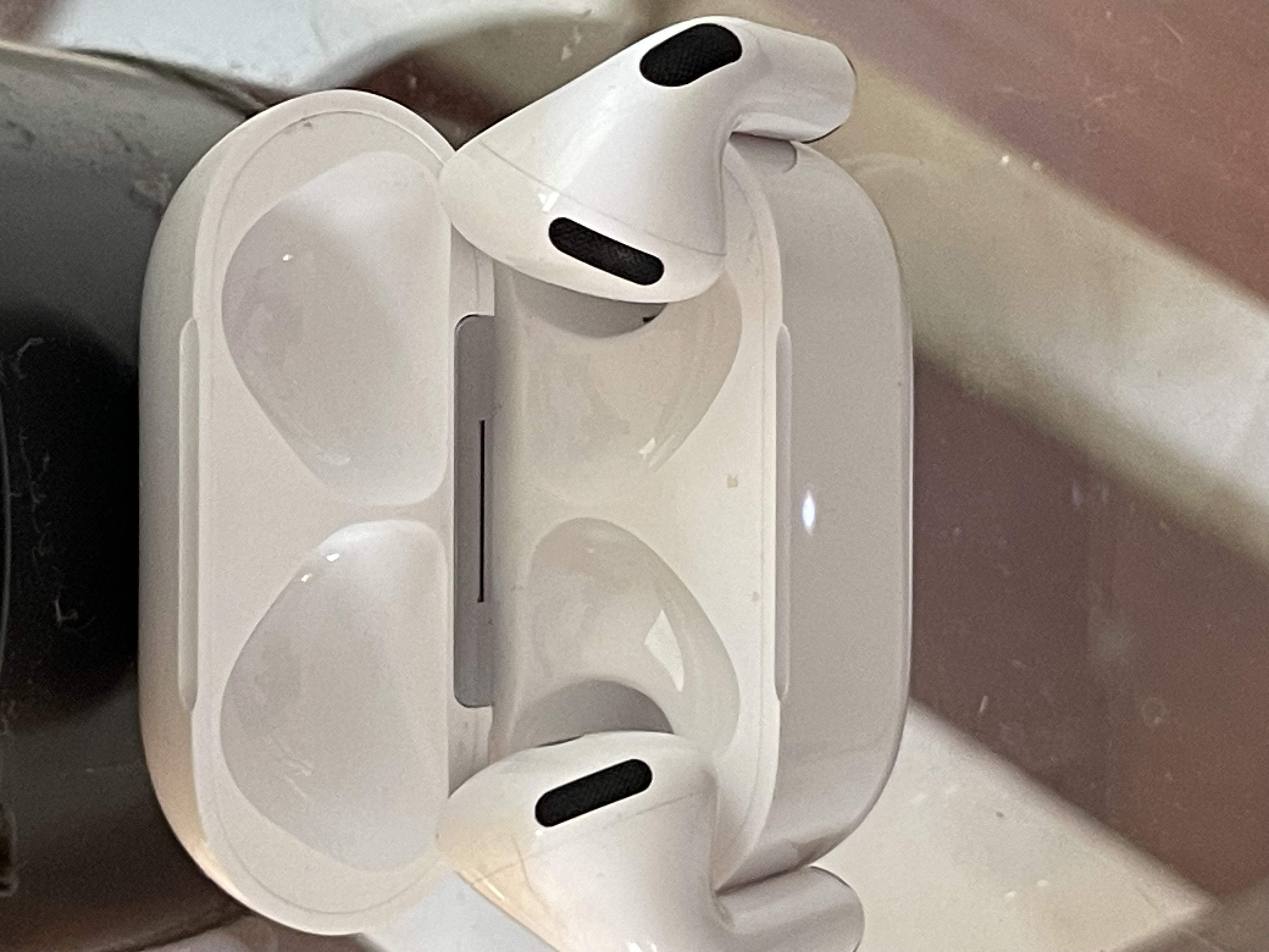camaras y audio - AirPods 4 usados en buenas condiciones precio de oferta  2