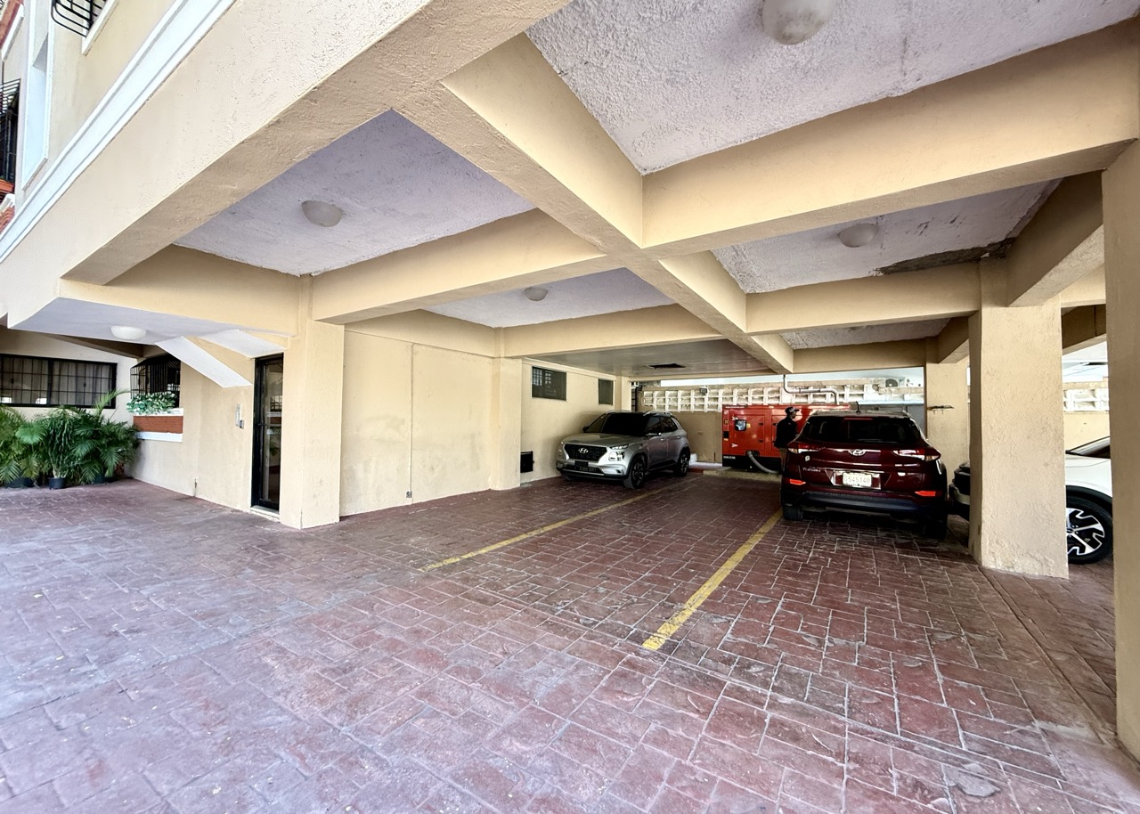 apartamentos - EVARISTO MORALES: Amplitud y confort, 3 hab, 2 parq,  Zona Residencial 9