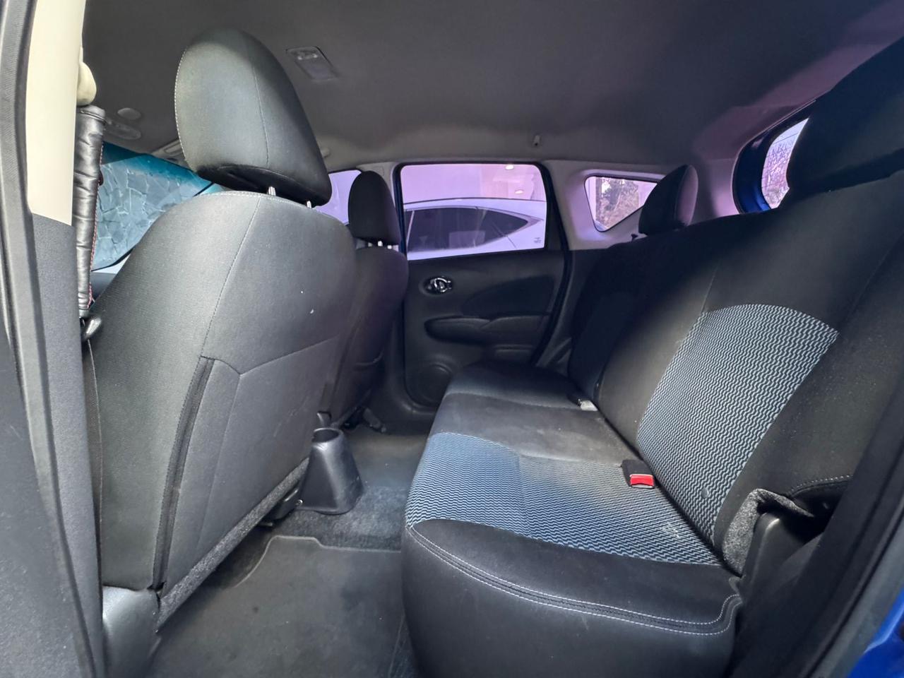 carros - Nissan versa note americana 