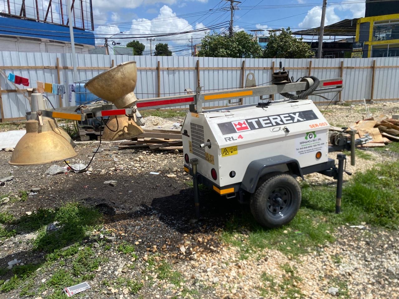 equipos profesionales - Torre luminaria Terex en venta 0