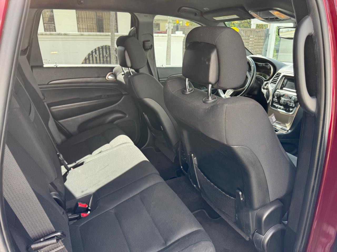 jeepetas y camionetas - Jeep Grand Cherokee 4x4 2017 LAREDO 5
