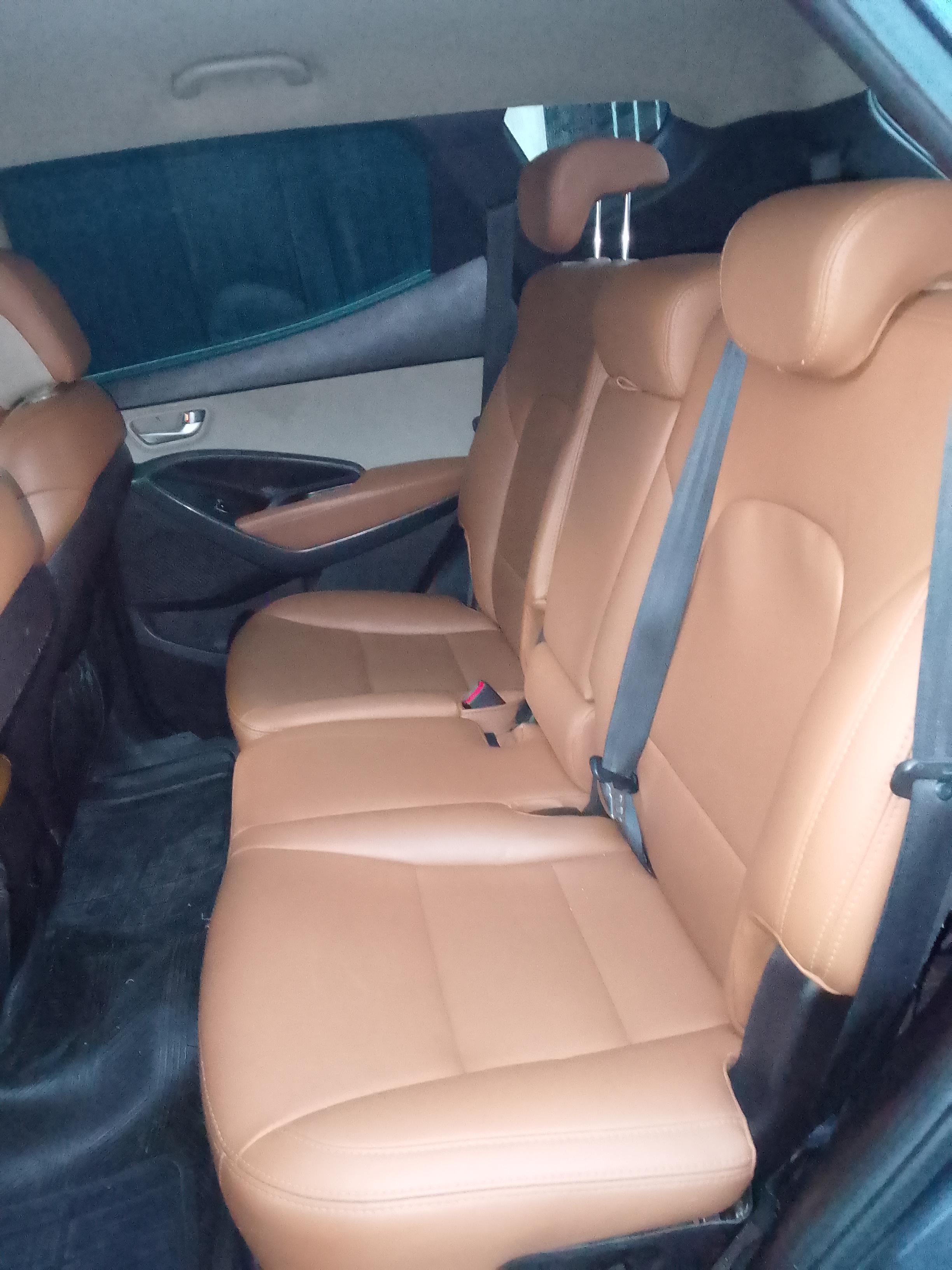 jeepetas y camionetas - Venta de Hyundai Santa Fe 2014 4