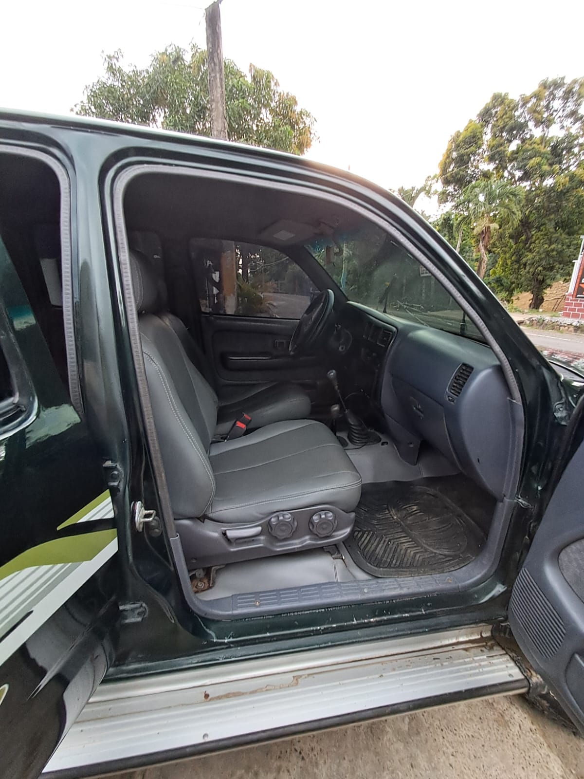 jeepetas y camionetas - TOYOTA HILUX 2003 4x4 Alta Doble Cabina 5
