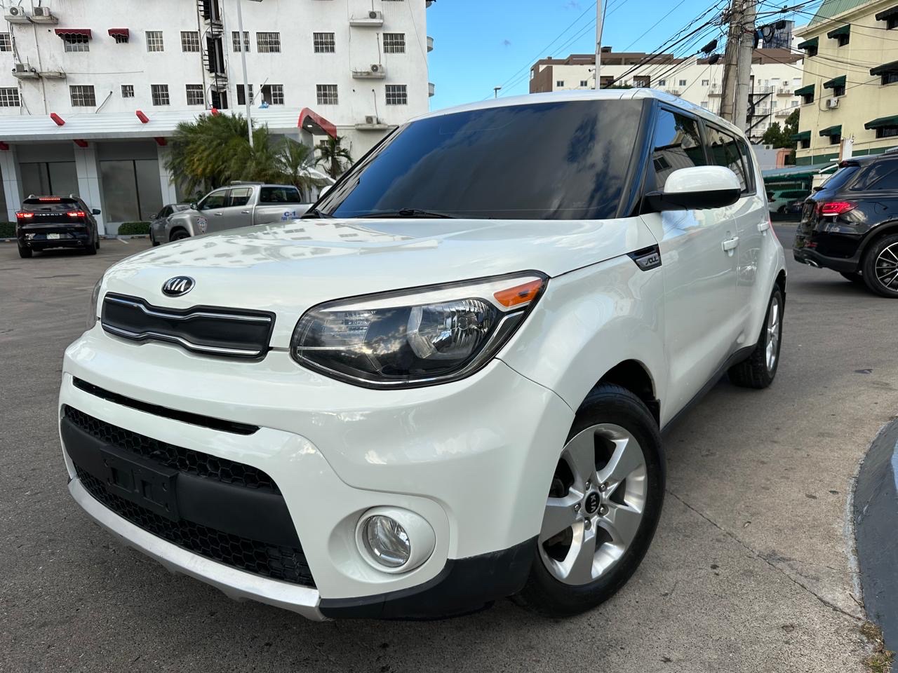 carros - Kia soul 2017 Como nuevo (120mil millas)  1