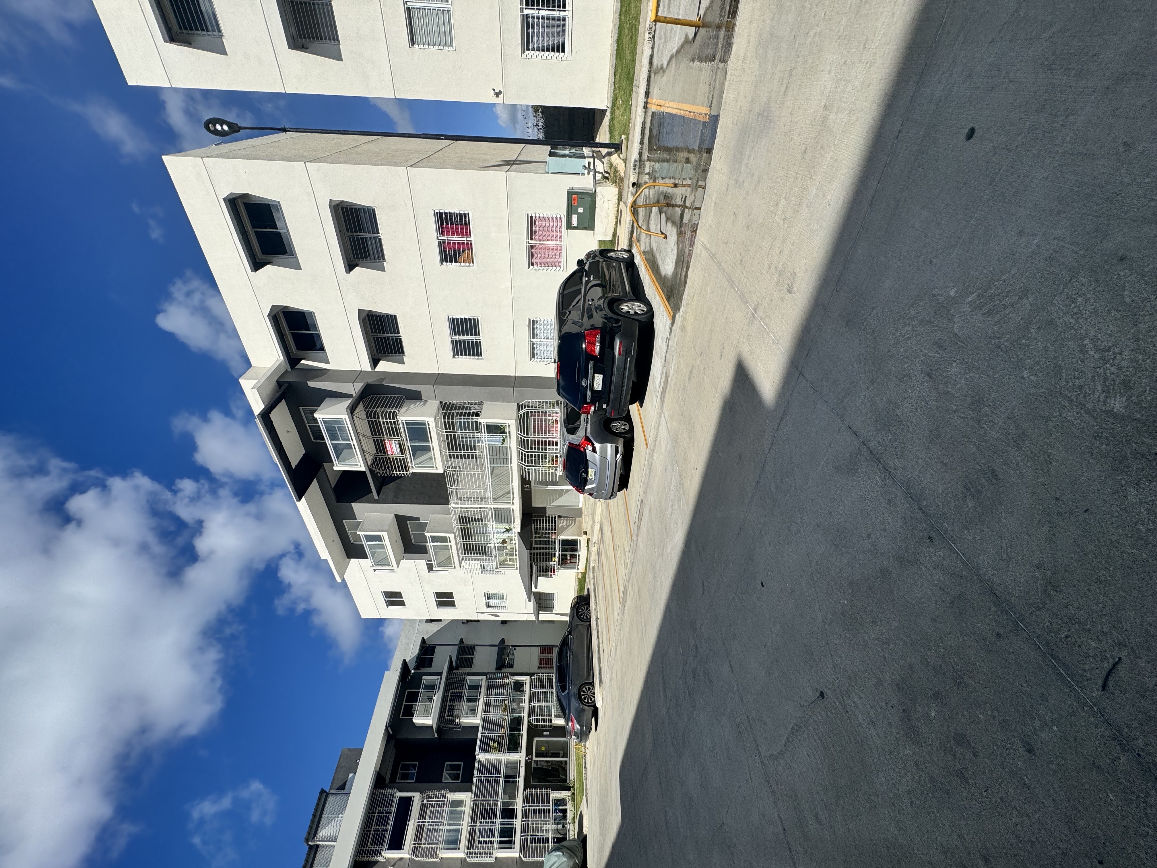 apartamentos - venta de apartamento primer piso autopista las Américas hipódromo Santo Domingo 