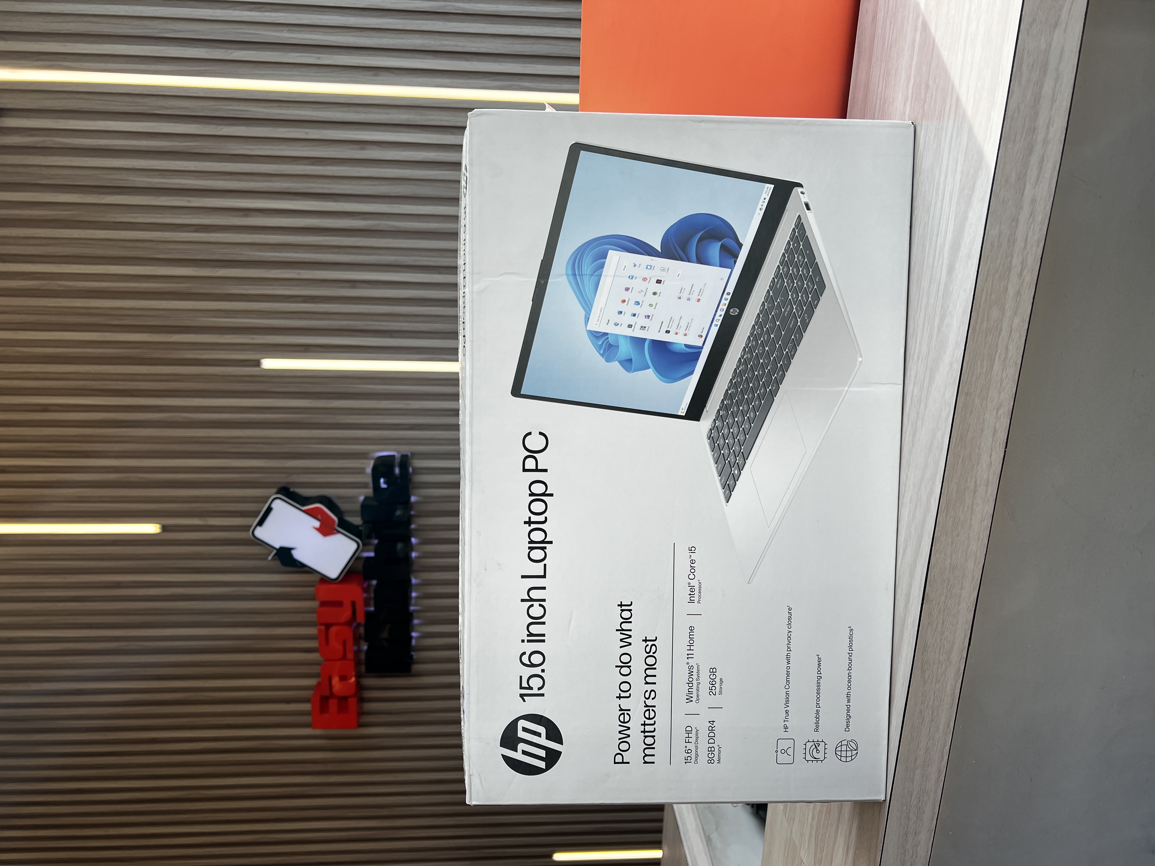 computadoras y laptops - HP LAPTOP 15 FHD IPS LED DISPLAYi5-1235u 8GB RAM256GB SSD