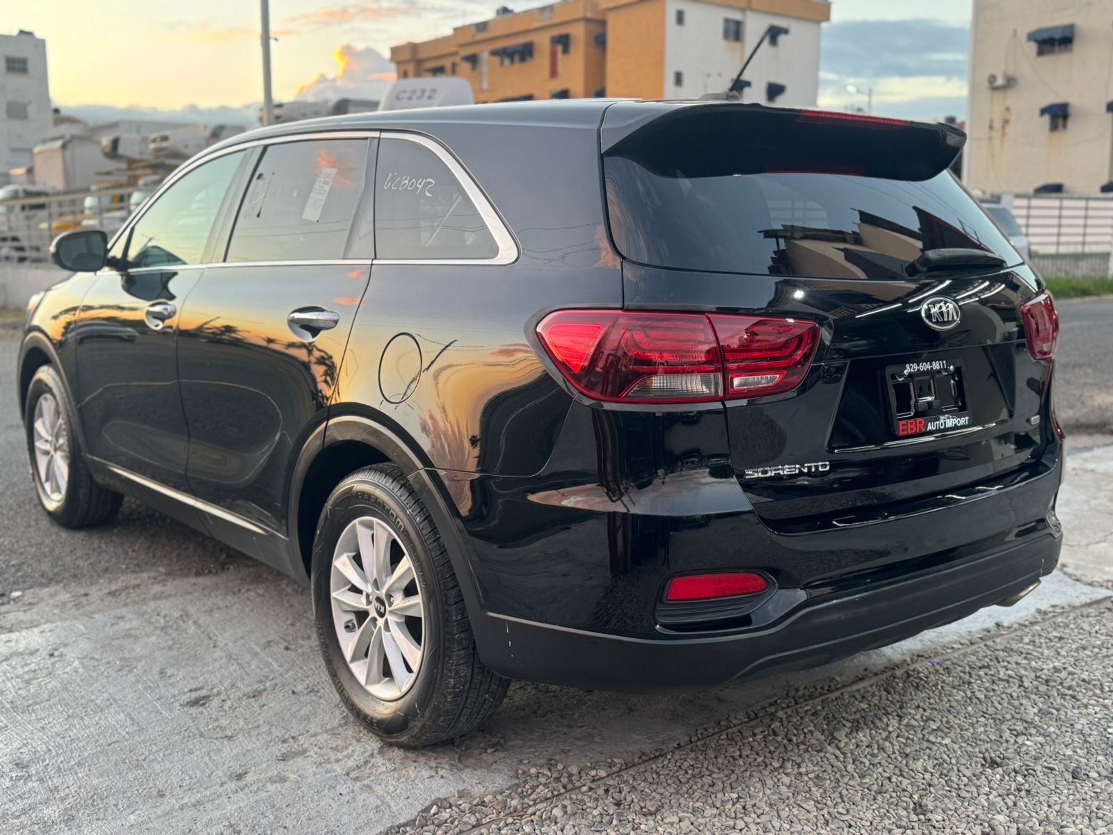 jeepetas y camionetas - Kia sorento LX 2019
3 filas de asientos  8
