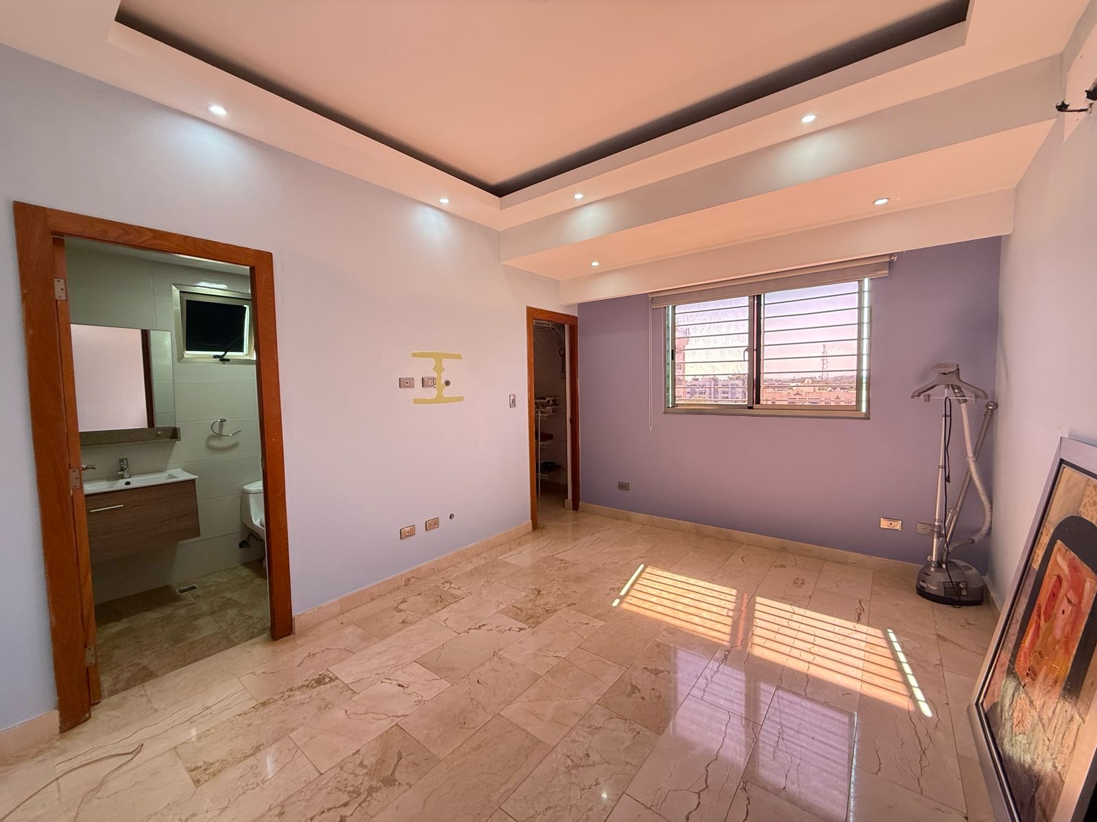apartamentos - Alquiló renacimiento piso 5 vacío tres hab con su  2