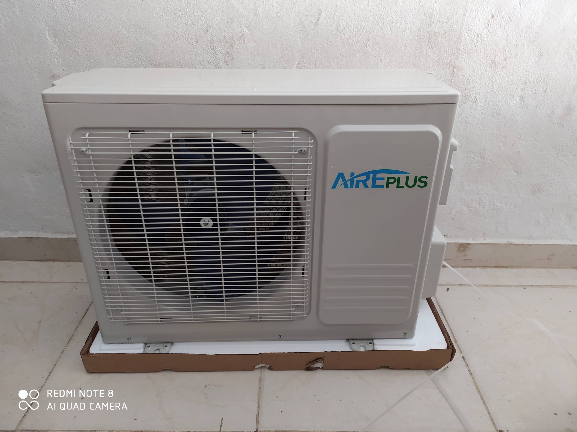 aires acondicionados y abanicos - Aires 12,000btu nuevos en su caja. 1 año de garantia  1