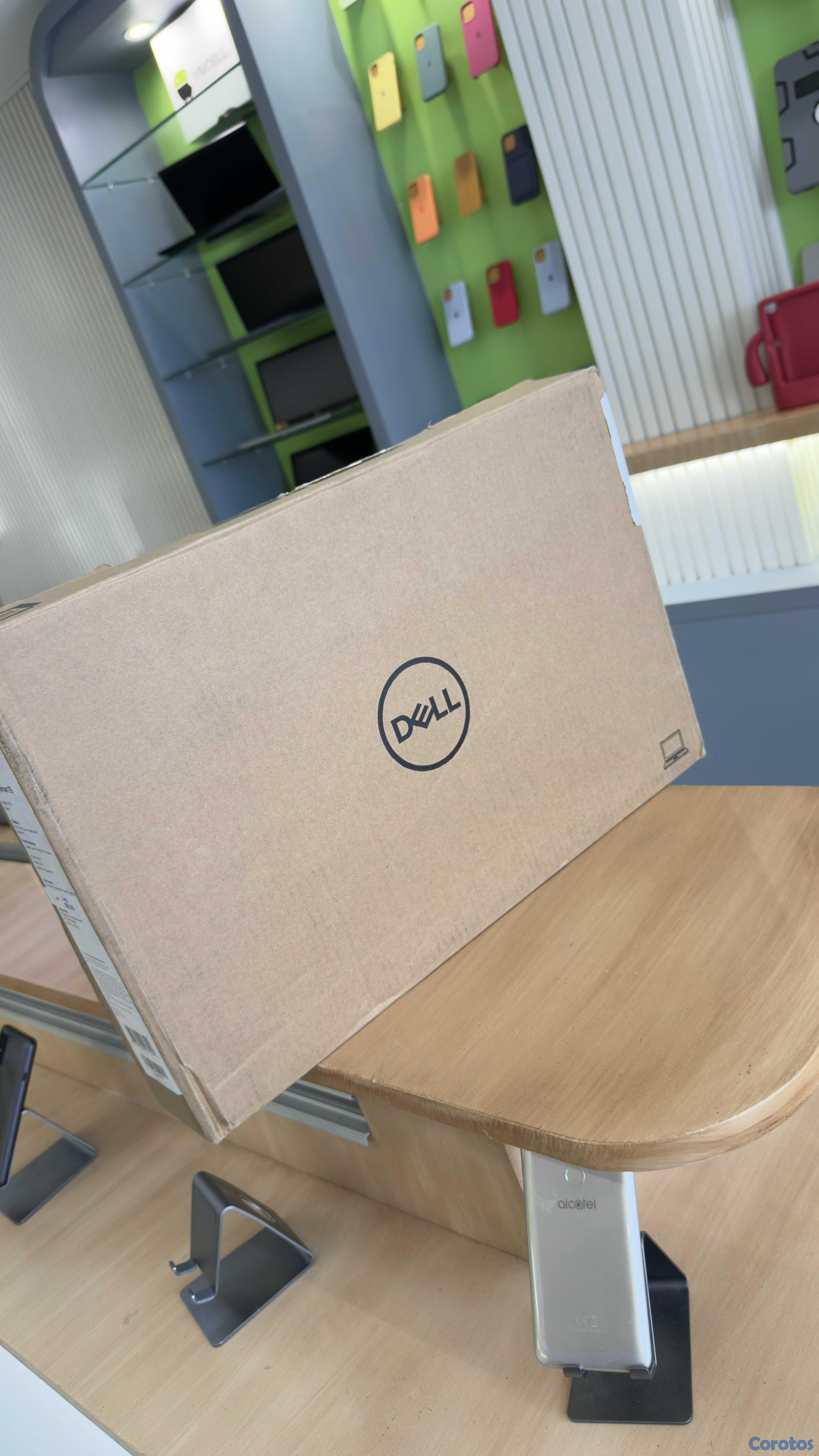 computadoras y laptops - LAPTOP DELL INSPIRON 15 TOUCH 3520 15 pulgada i5 12Th 8GB de ram 512Gb SSD 1