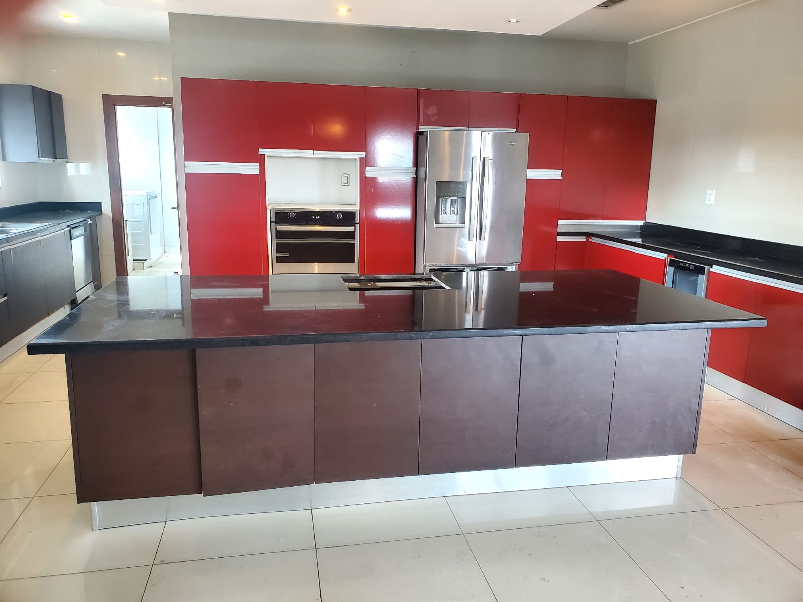 cocina - COCINA MODULAR EUROPEA ACABADO ROJO BRILLANTE  3