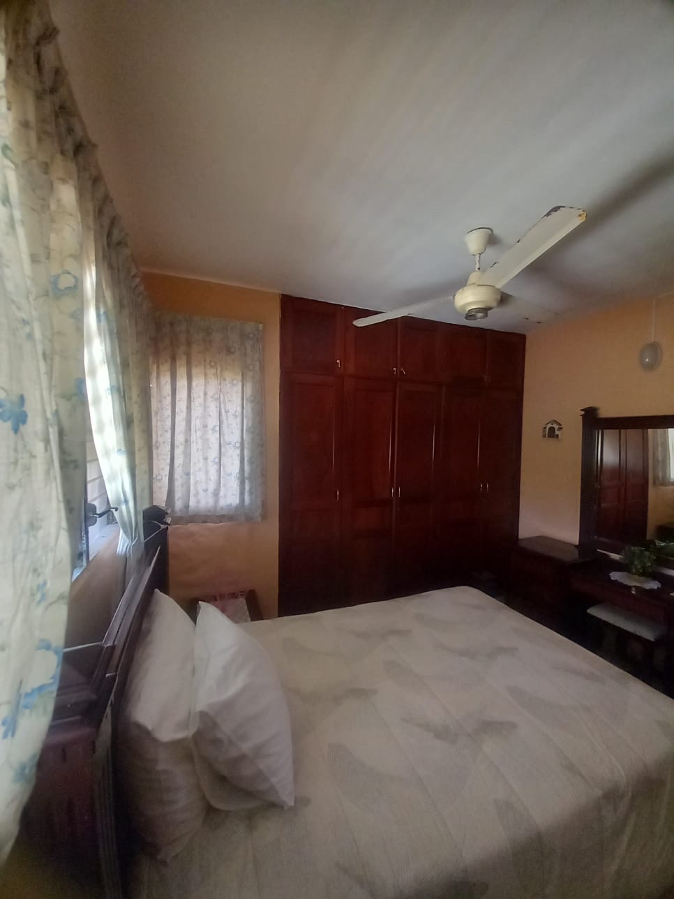 otros inmuebles - Alquilo Habitación Persona sola 4