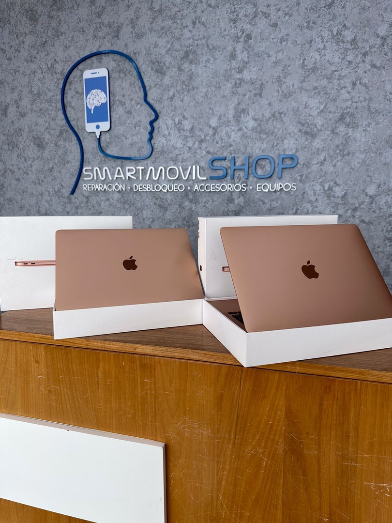 computadoras y laptops - MACBOOK AIR M1 13'' 256GB 8GB RAM NUEVA EN CAJA (SOMOS TIENDA) 0