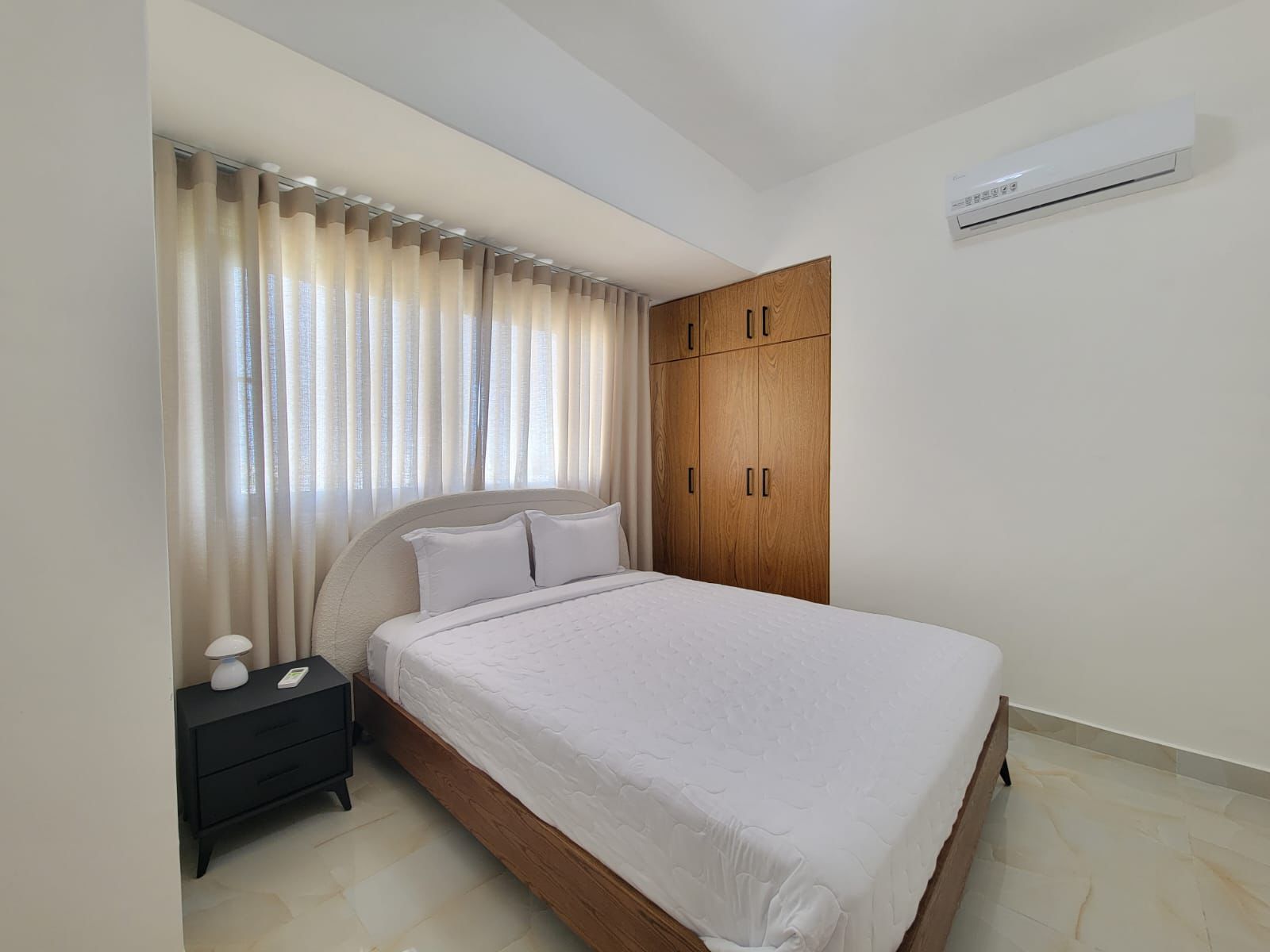 apartamentos - Se Renta En Naco Apartamento Amueblado Sin Interme 4