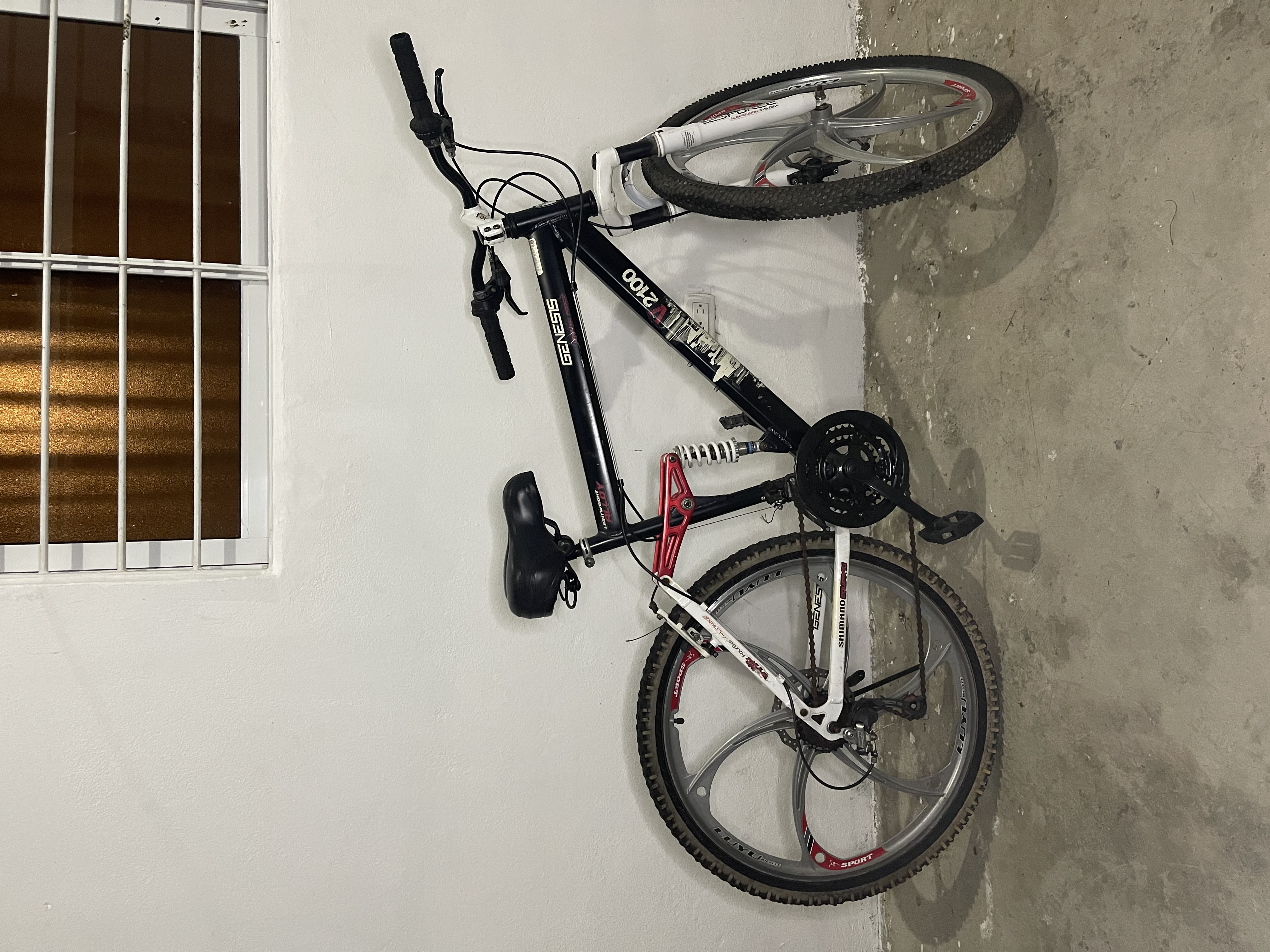 bicicletas y accesorios - Genesis V2100 aro 26 - RD$12,000 negociables 2