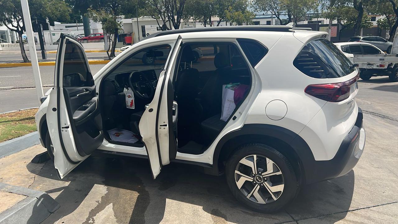 jeepetas y camionetas - Kia Sonet 2022  1