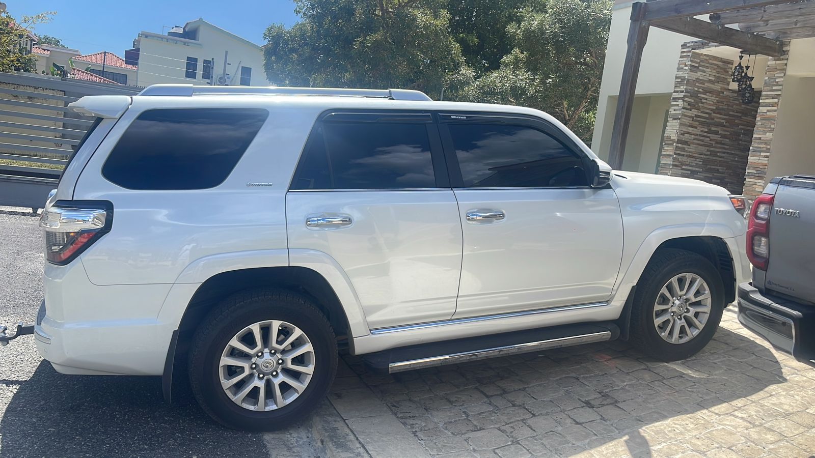 jeepetas y camionetas - VENDO DE OPORTUNIDAD 4RUNNER LIMITED 11 MIL KM 3