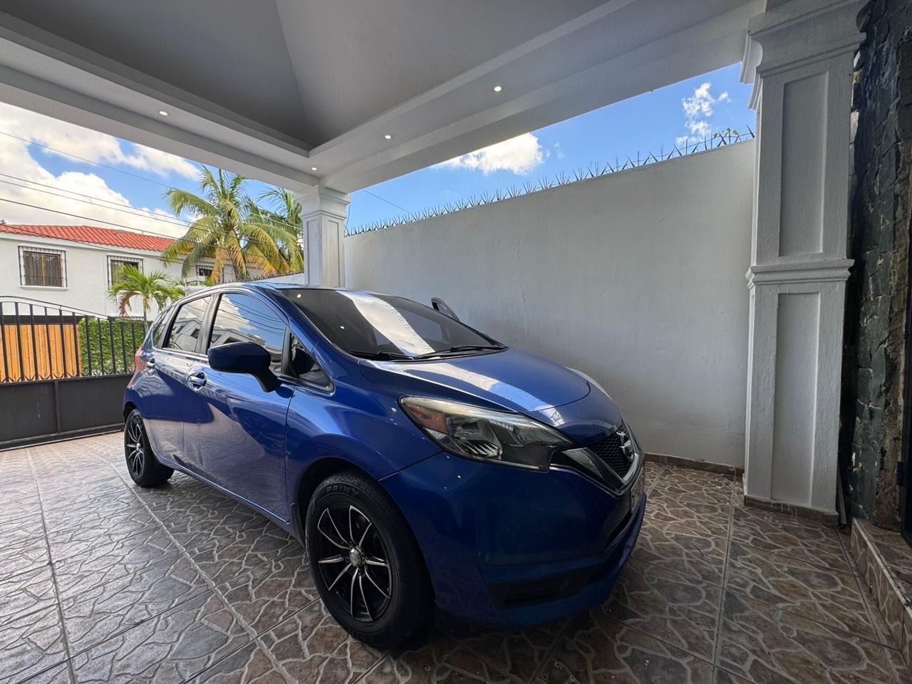 carros - Nissan versa note americana  1