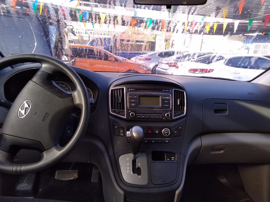 jeepetas y camionetas - HYUNDAI GRAND STAREX 2018 GRIS 5
