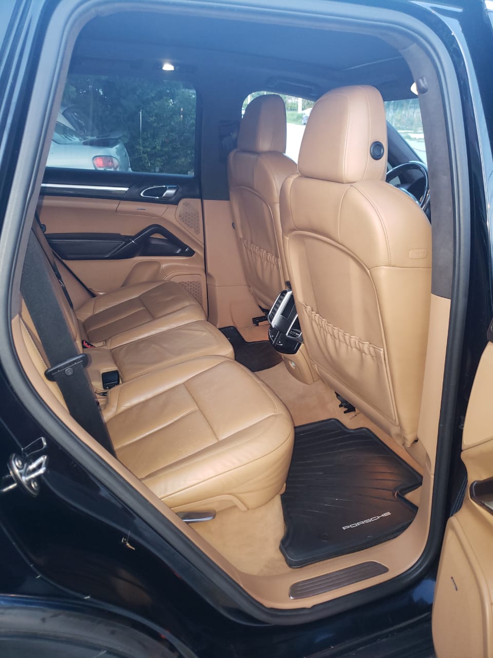 jeepetas y camionetas - Porsche Cayenne Turbo 2011 8