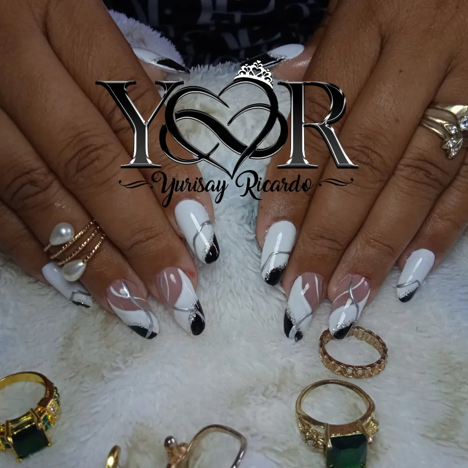 servicios profesionales - Manicurista profesional  1