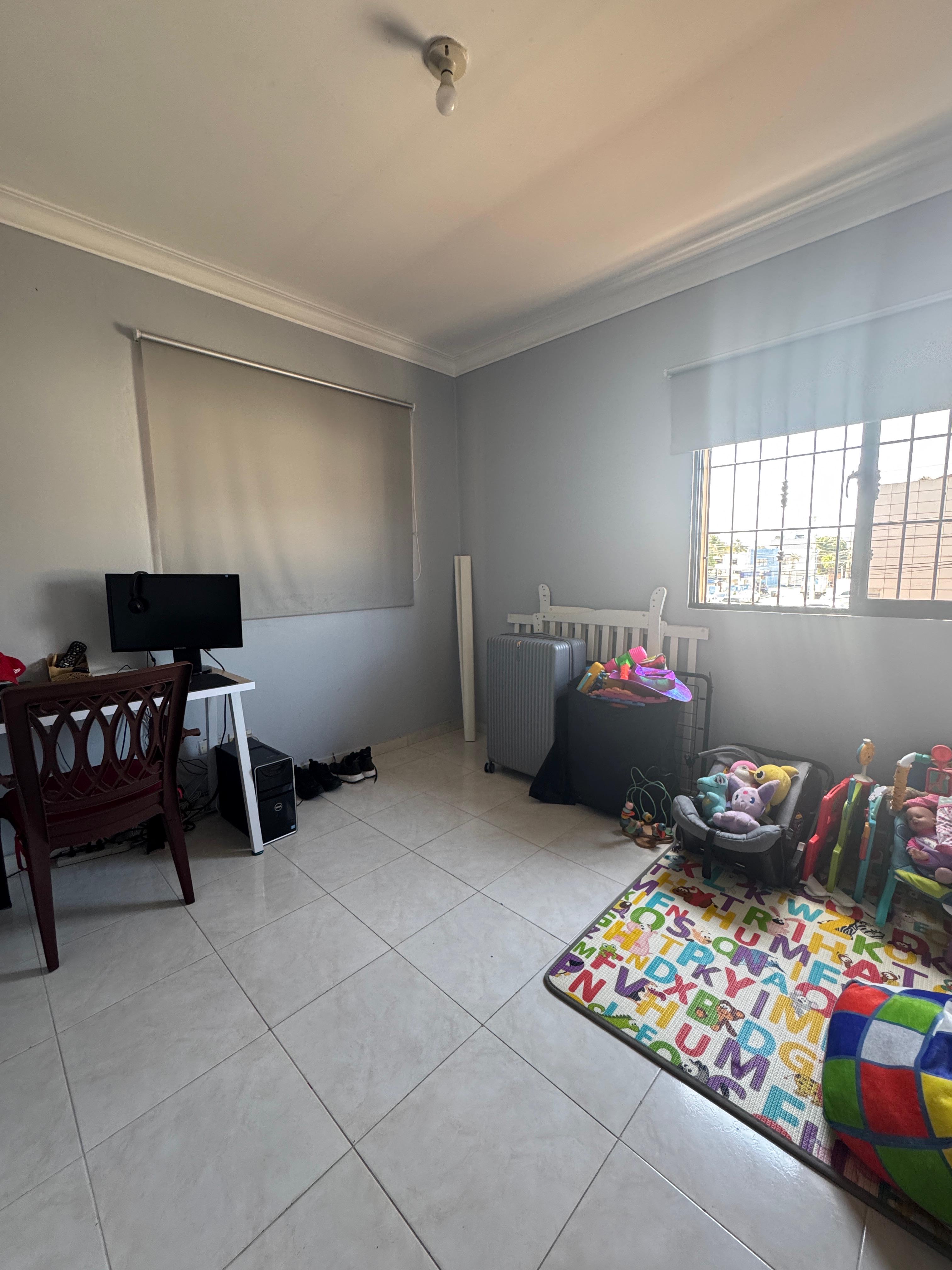 apartamentos - Apartamento de 133mts , 2do nivel en los Prados co 4