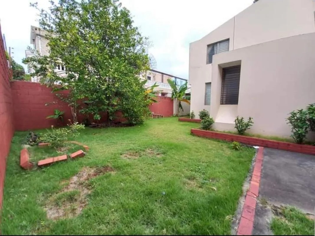 casas - Venta de Casa en Los Cacicazgos a Remodelar 6